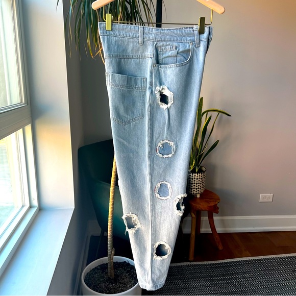 ASOS Design Abstract Hole Jeans - Size 6 - Picture 4 of 10